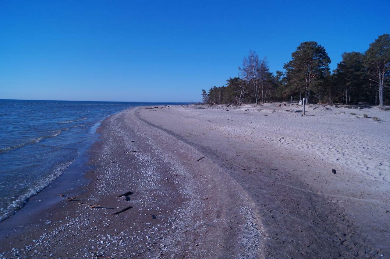 Kempings Saulesmajas Колка Экстерьер фото
